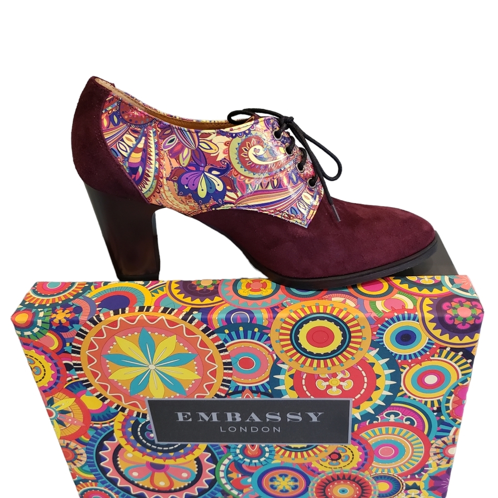 NEW Embassy London Burgundy Purple Paisley Roulette Suede Leather Block Heel